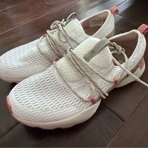 Sorel Women's Sneakers in White and Pink